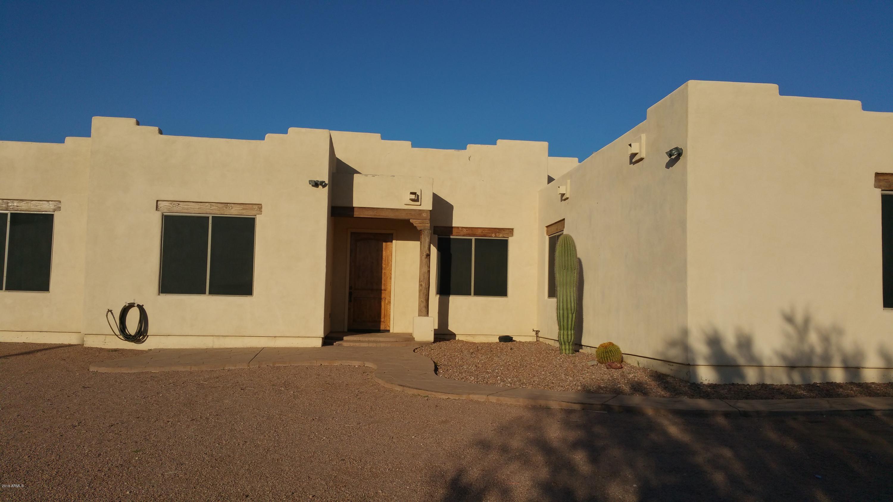 886 North Starr Road Apache Junction, AZ 85119 - Photo 3 of 25 20161022_074054