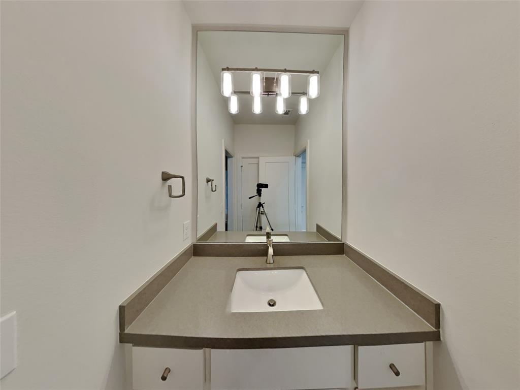 4216 Bowser Avenue Dallas, TX 75219 - Photo 28 of 36