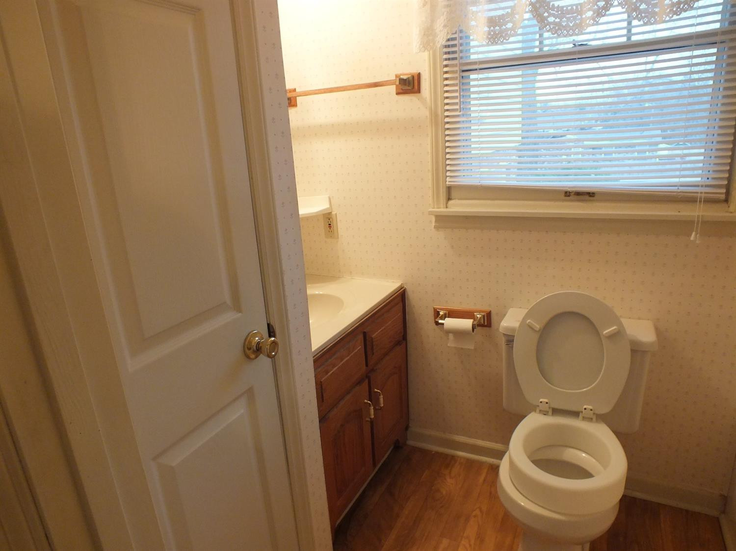 1028 Castleton Way Lexington, KY 40517 - Photo 17 of 30 Photo 17