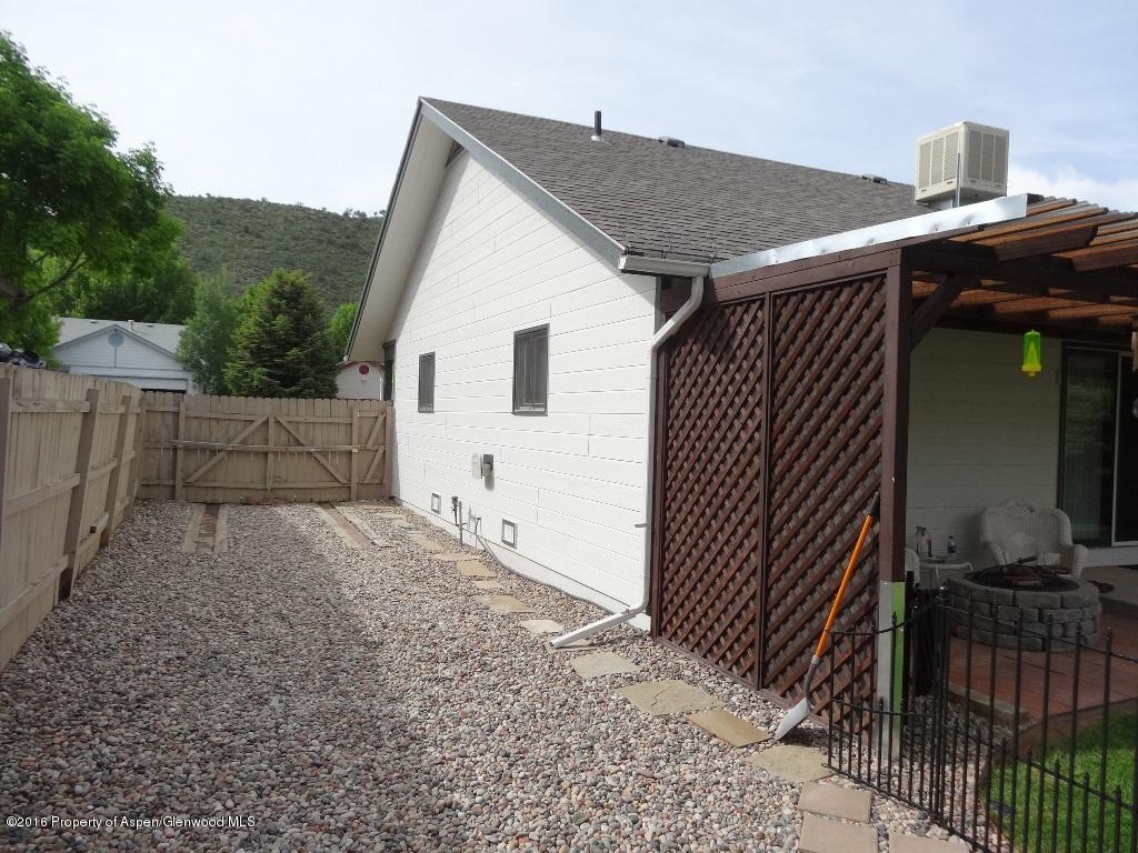 614 Ginseng Road New Castle, CO 81647 - Photo 8 of 14 RV parking