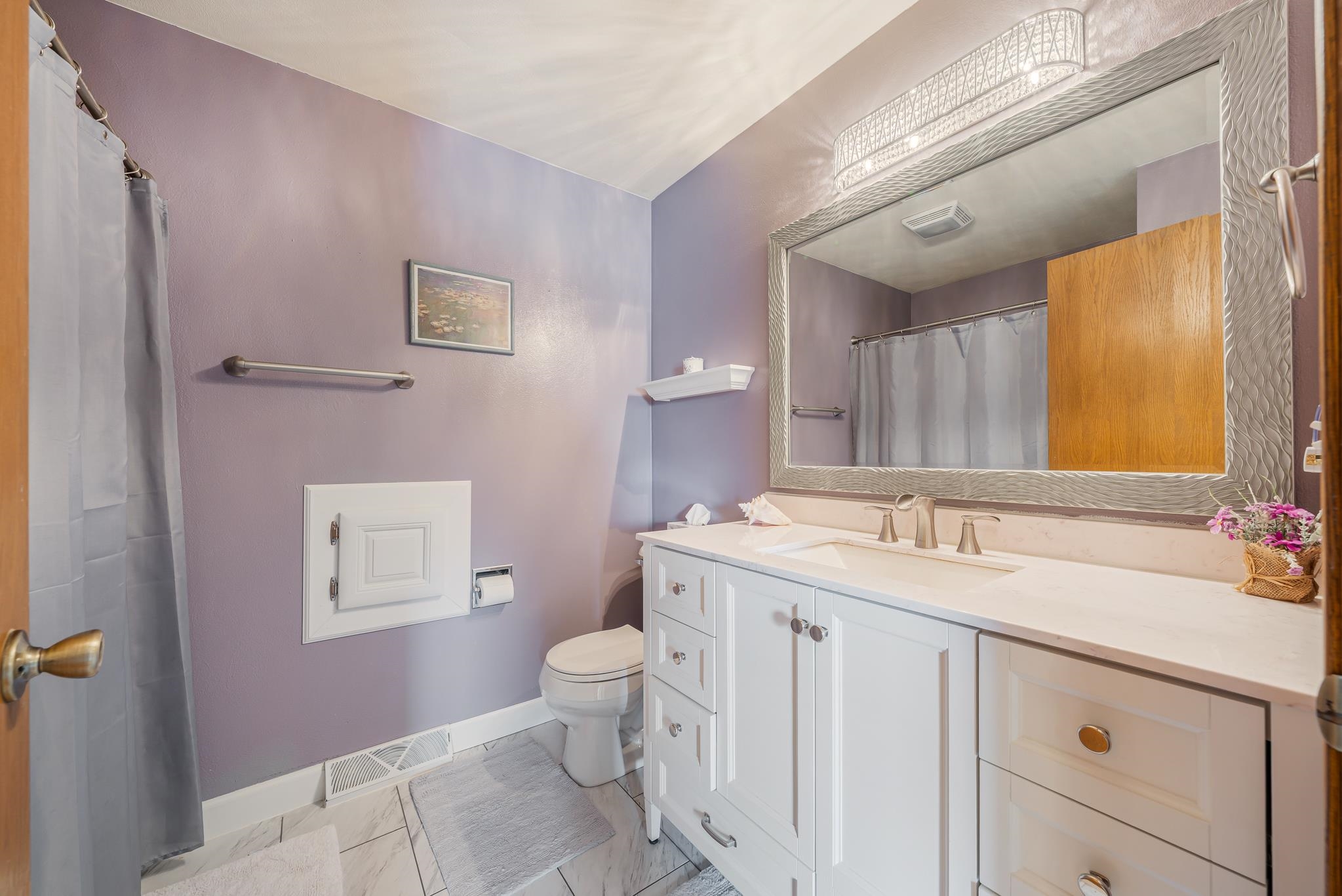 1253 Meadowview Drive Menasha, WI 54952 - Photo 12 of 35