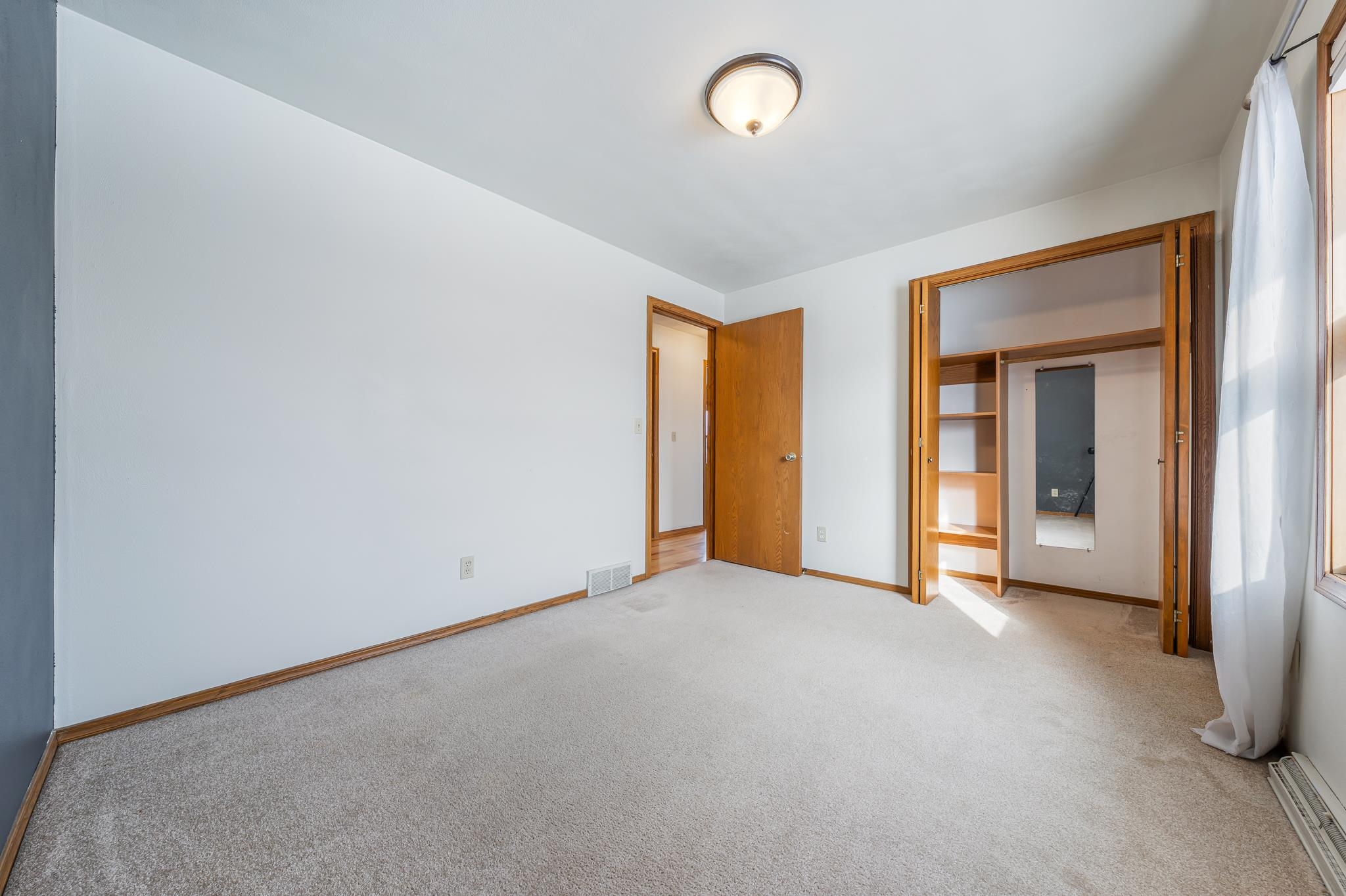 1253 Meadowview Drive Menasha, WI 54952 - Photo 15 of 35