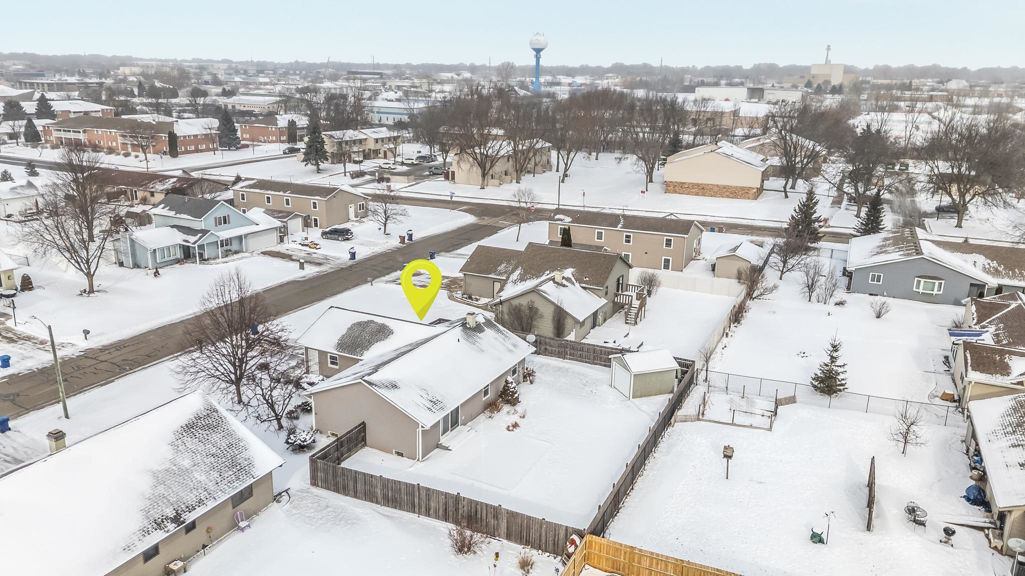 1253 Meadowview Drive Menasha, WI 54952 - Photo 28 of 35