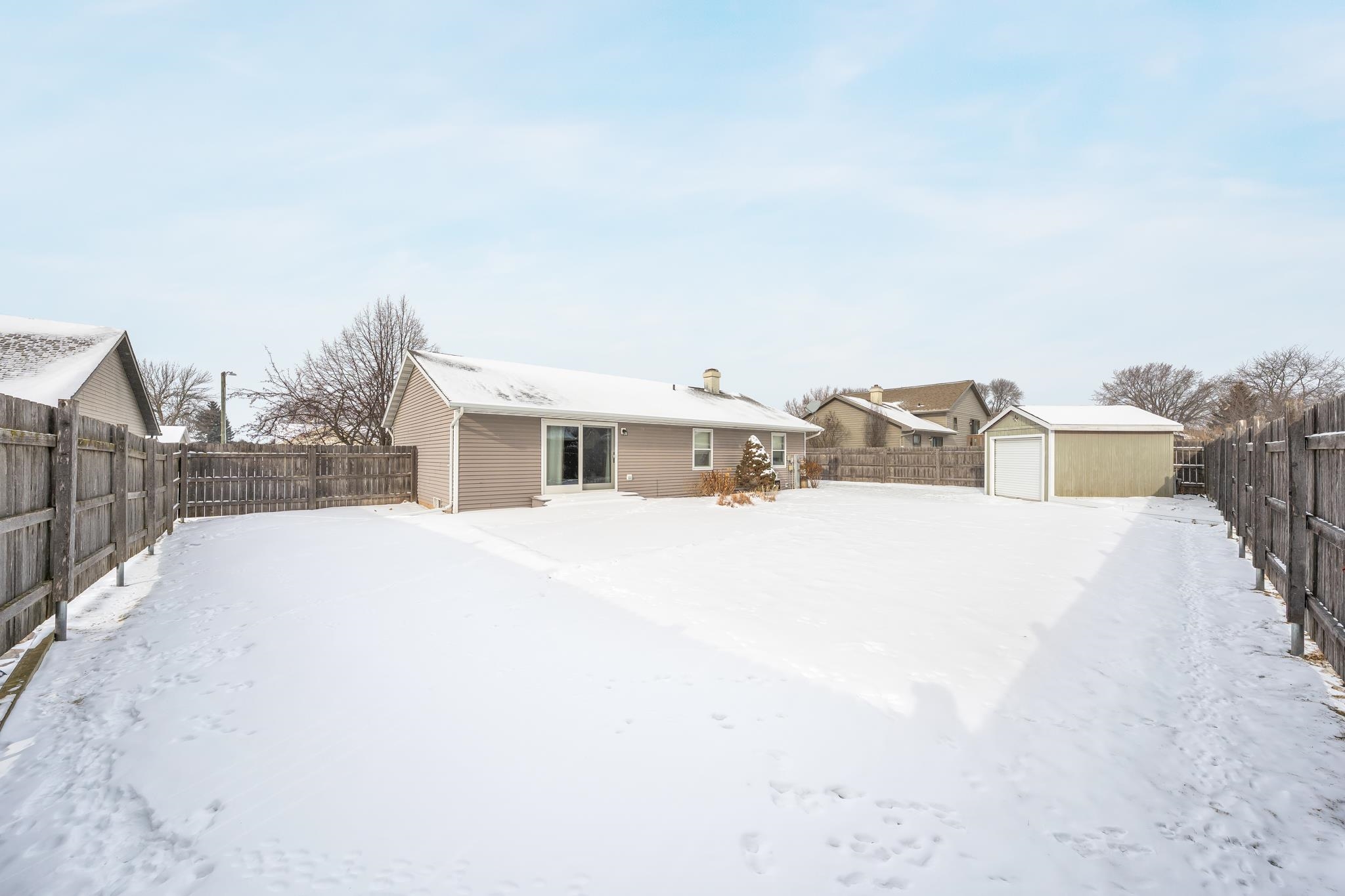 1253 Meadowview Drive Menasha, WI 54952 - Photo 33 of 35