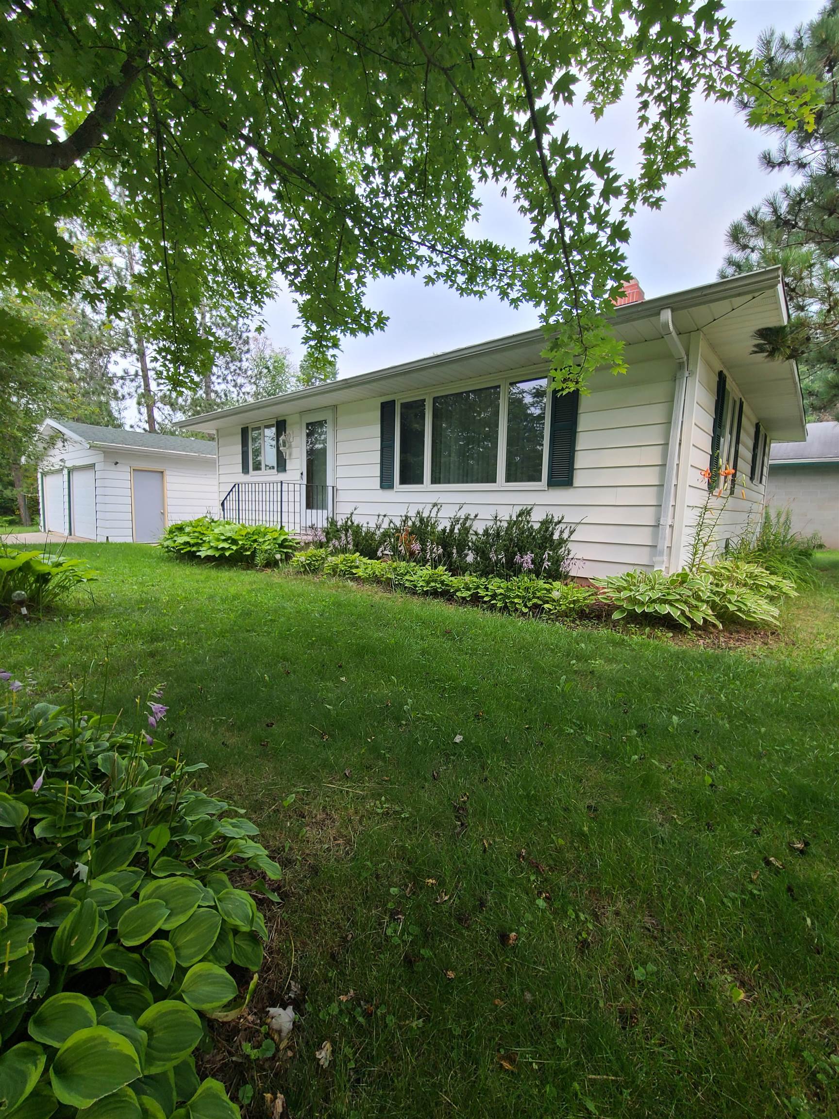 N9451 Parkway Road Crivitz, WI 54114 - Photo 1 of 1 Gallery Image 1