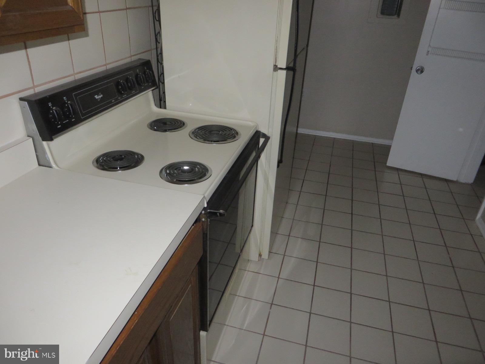 1515 South Arlington Ridge Road, Unit 703 Arlington, VA 22202 - Photo 27 of 28 Kitchen