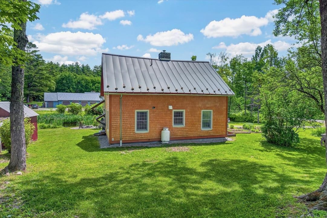606 Old Stowell Hill Road Londonderry, VT 05148 - Photo 39 of 44