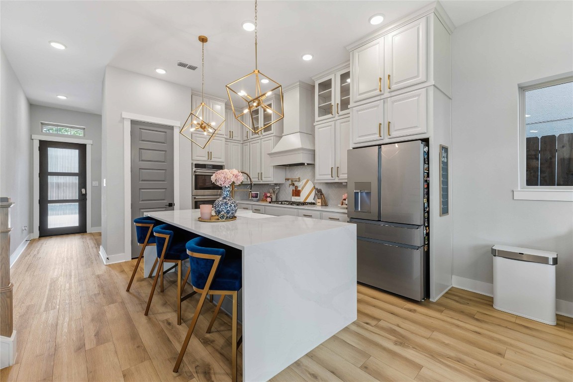 1717 Lindsey Ridge Drive Houston, TX 77055 - Photo 7 of 30