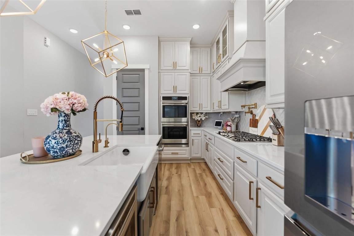 1717 Lindsey Ridge Drive Houston, TX 77055 - Photo 8 of 30