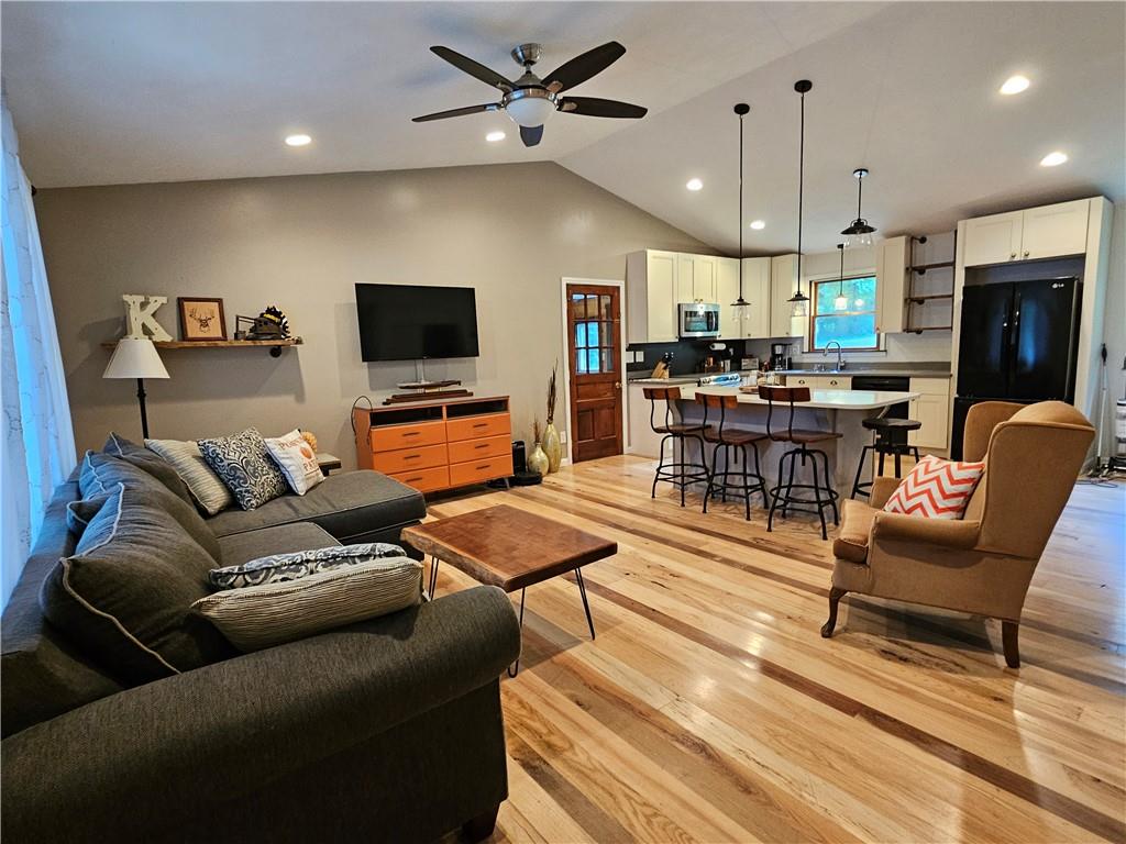 350 Mahood Road Butler, PA 16001 - Photo 3 of 26 Gallery Image 3