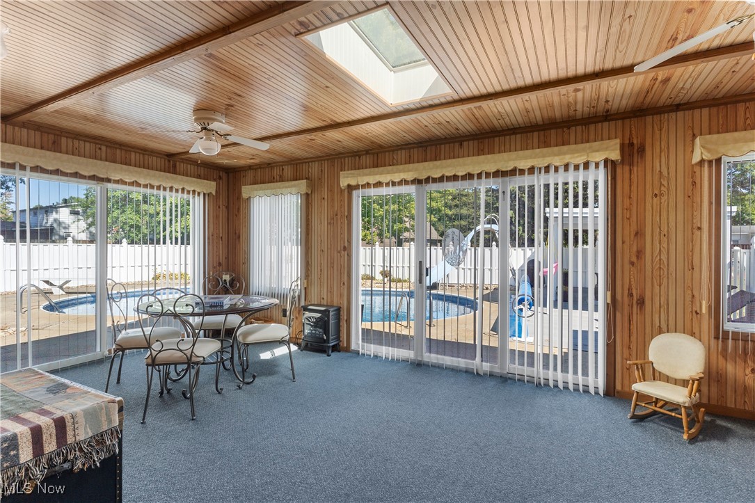 1757 East County Line Road Mineral Ridge, OH 44440 - Photo 14 of 40 Sunroom with a skylight,