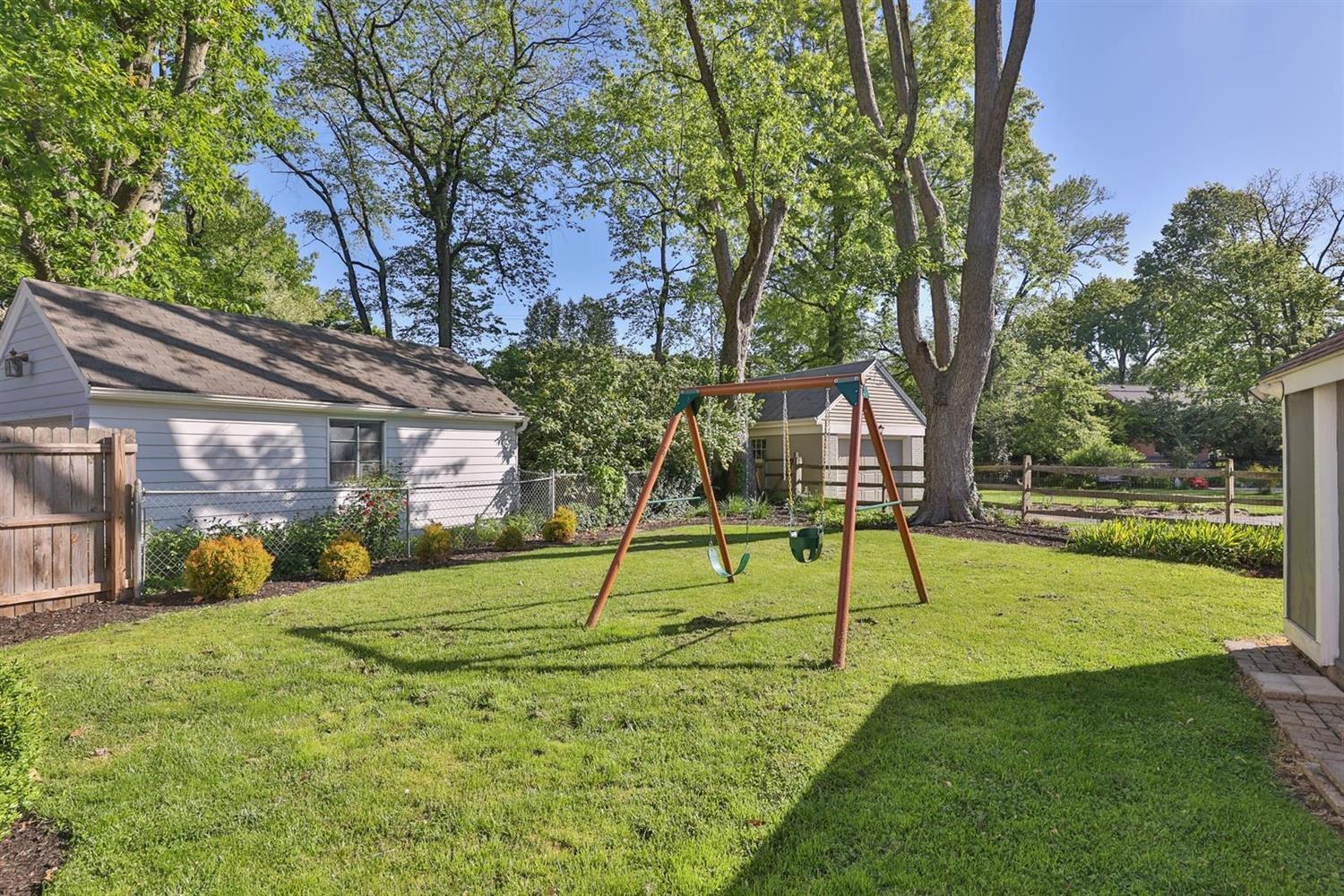 6908 Thorndike Road Mariemont, OH 45227 - Photo 21 of 33