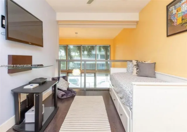 $5,400 | 6000 Collins Avenue, Unit 146, Miami Beach, FL 33140