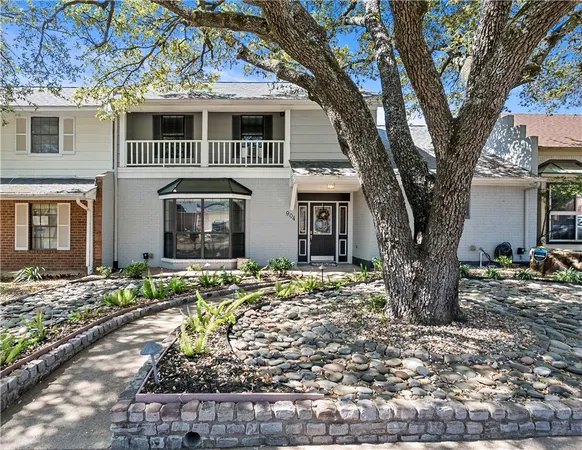 $350,000 | 904 Bob White Street, Bryan, TX 77802