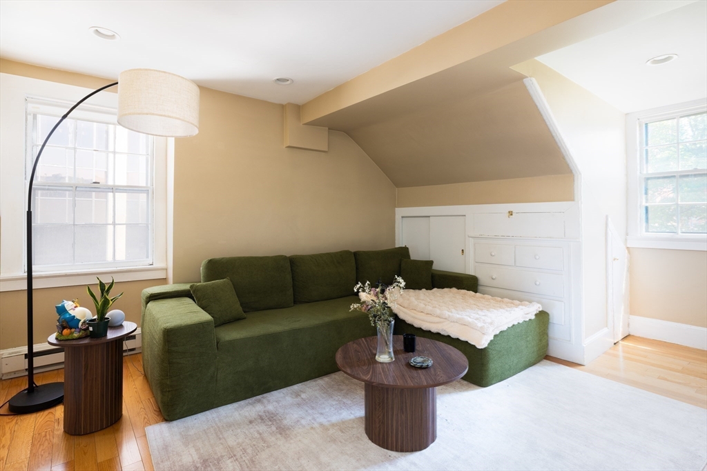 2 Derne Street Boston, MA 02114 - Photo 19 of 26