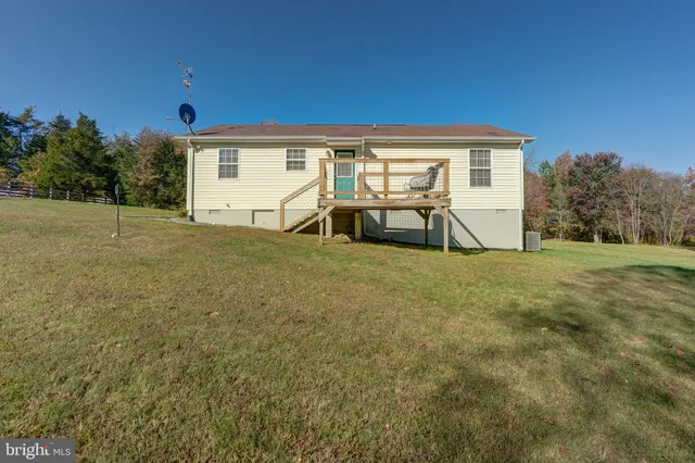 $360,000 | 184 Anna Coves Boulevard, Mineral, VA 23117