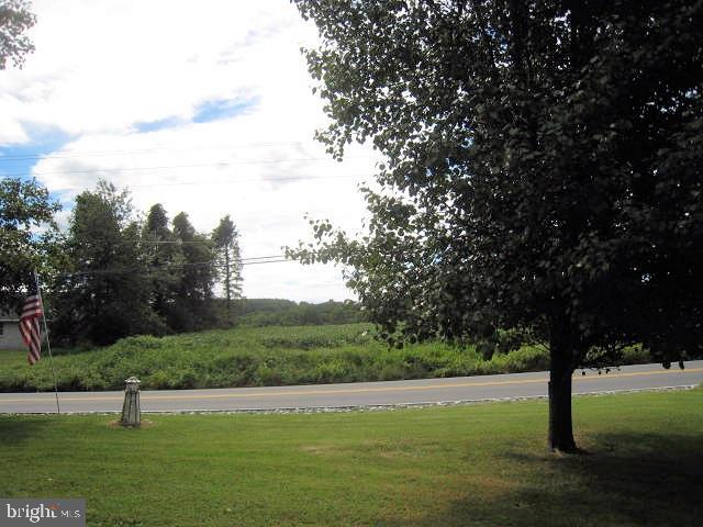 2206 South Forge Road Palmyra, PA 17078 - Photo 3 of 25 Gallery Image 3