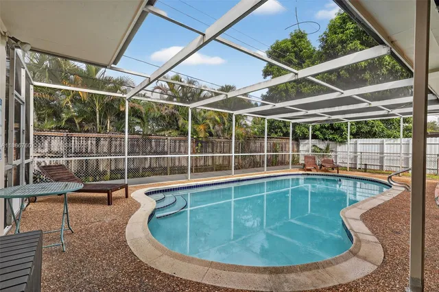 $3,995 | 1820 North 56th Avenue, Hollywood, FL 33021