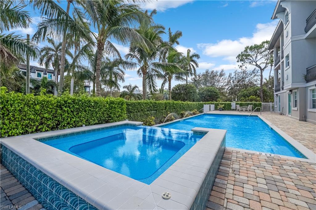 863 9th Avenue South, Unit 202 Naples, FL 34102 - Photo 3 of 35