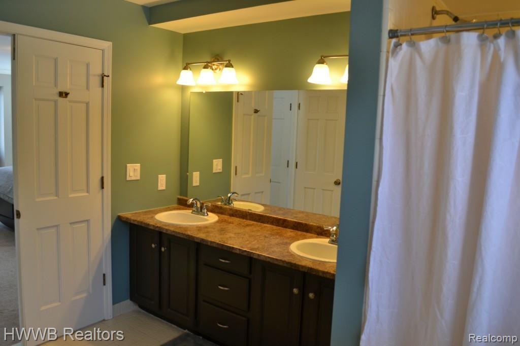 1545 Lomas Verdes Rochester Hills, MI 48306 - Photo 30 of 49