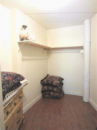 147 Turner Road, Unit 95 Holliston, MA 01746 - Photo 7 of 10 a room with toys