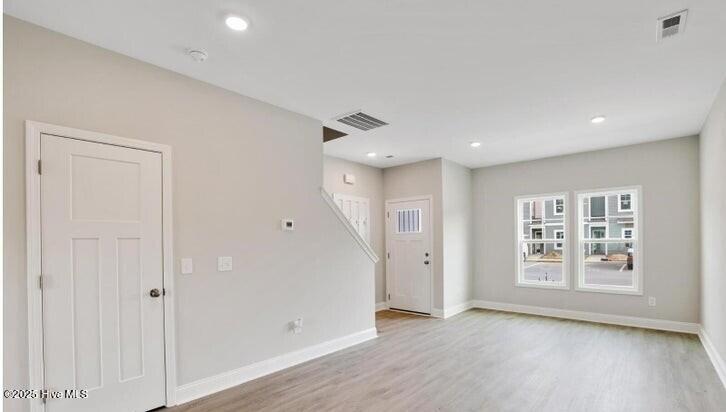 177 Loren Road Hubert, NC 28539 - Photo 4 of 13 Living Room