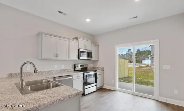 $1,275 | 177 Loren Road, Hubert, NC 28539