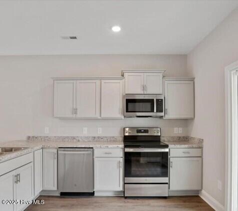 177 Loren Road Hubert, NC 28539 - Photo 6 of 13 Kitchen