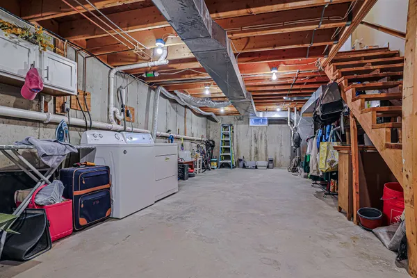 $2,500 | 35 Montrose Drive, Stratham, NH 03885