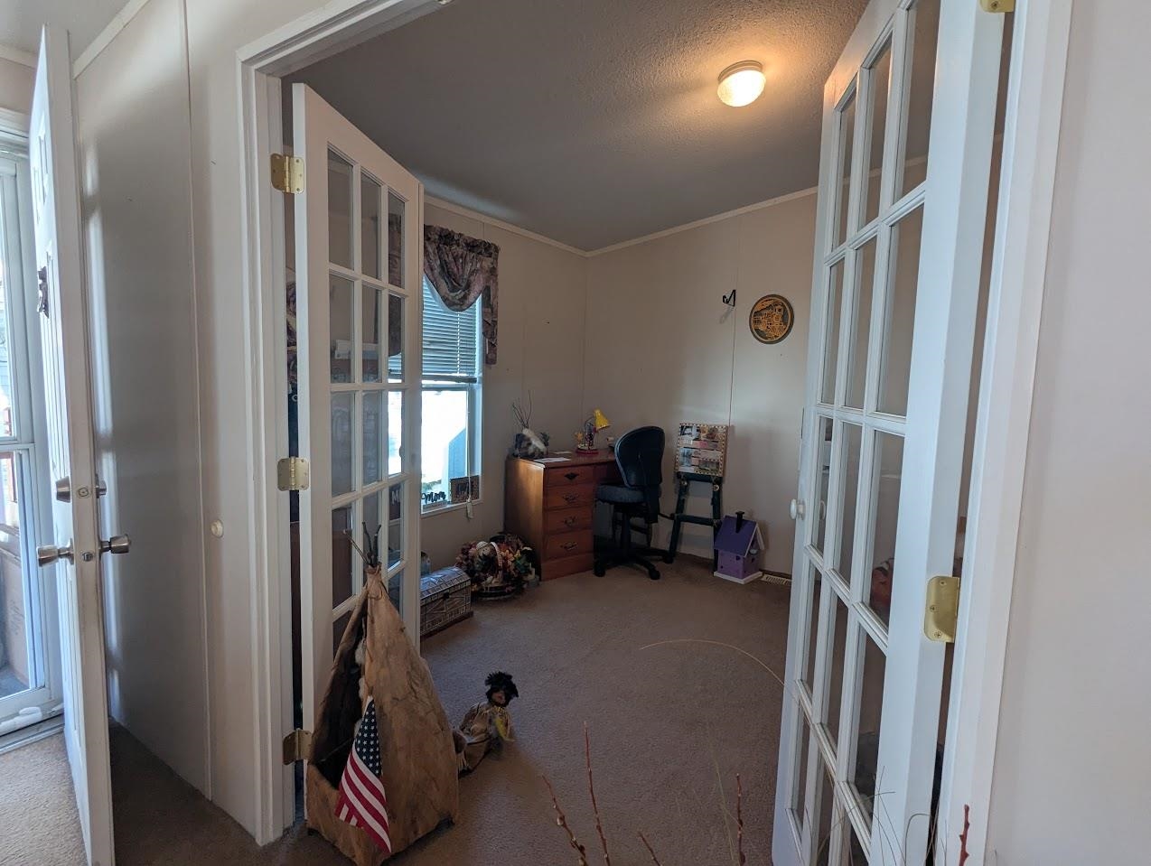 435 32 Road, Unit 405 Clifton, CO 81520 - Photo 11 of 26 a view of a room with gym equipment