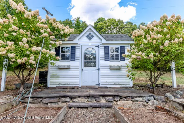 $624,000 | 847 County Route 32, Nassau, NY 12123