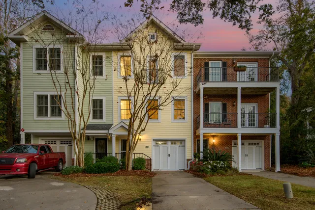$534,999 | 105 Winding Creek Court, Unit 1142, Mount Pleasant, SC 29464