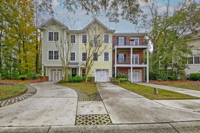 $534,999 | 105 Winding Creek Court, Unit 1142, Mount Pleasant, SC 29464