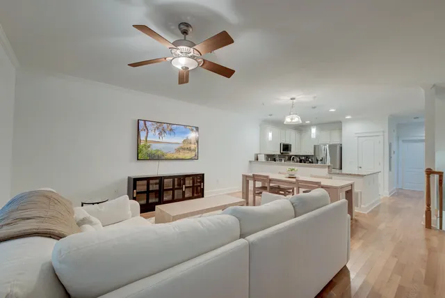 $534,999 | 105 Winding Creek Court, Unit 1142, Mount Pleasant, SC 29464