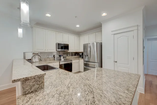 $534,999 | 105 Winding Creek Court, Unit 1142, Mount Pleasant, SC 29464