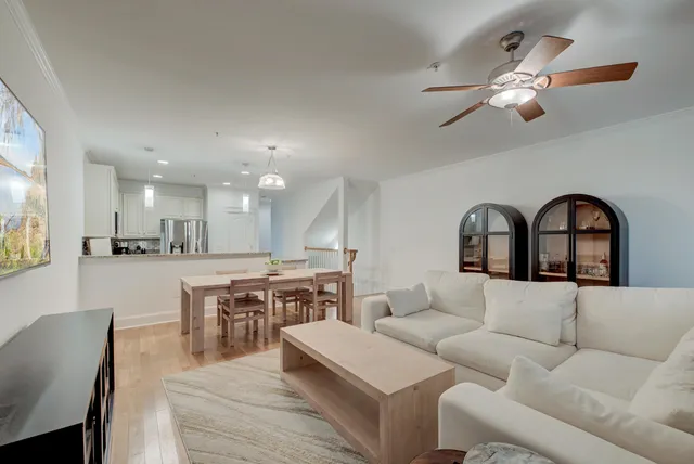 $534,999 | 105 Winding Creek Court, Unit 1142, Mount Pleasant, SC 29464