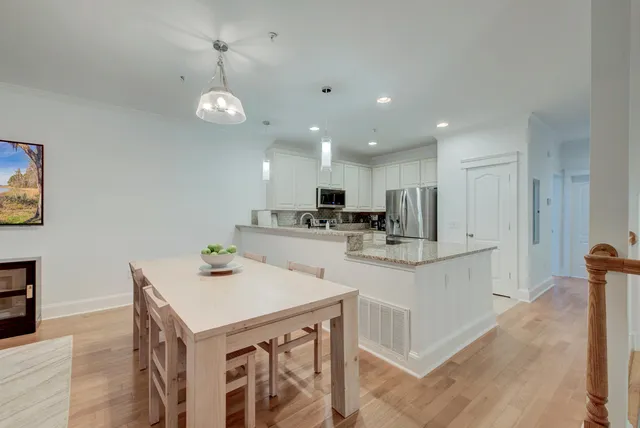 $534,999 | 105 Winding Creek Court, Unit 1142, Mount Pleasant, SC 29464