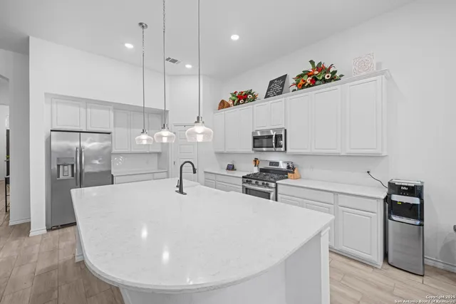 $429,999 | 10619 Revolver Trail, San Antonio, TX 78254