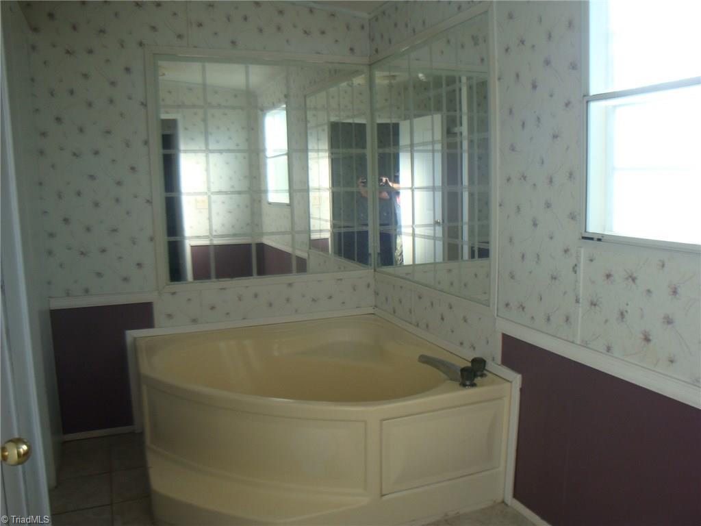 440 T T Johnson Road Carthage, NC 28327 - Photo 8 of 14 Gallery Image 8