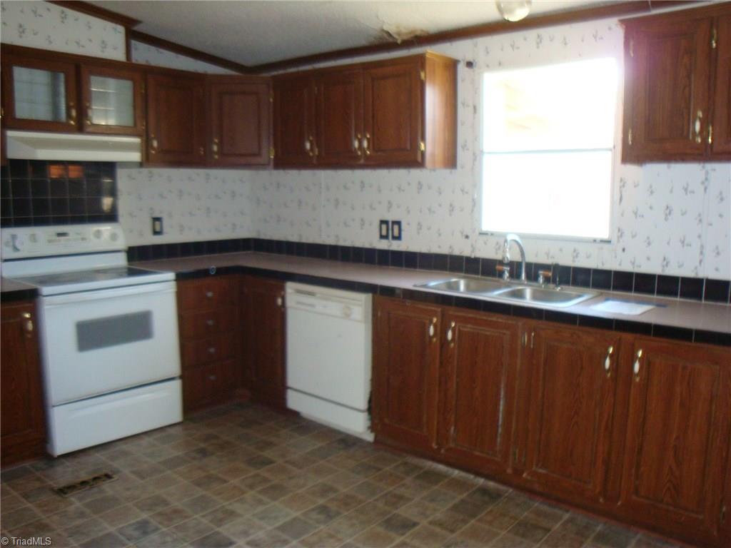 440 T T Johnson Road Carthage, NC 28327 - Photo 10 of 14 Gallery Image 10