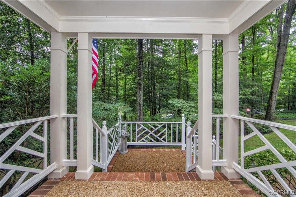 8949 Cardiff Road North Chesterfield, VA 23236 - Photo 3 of 49