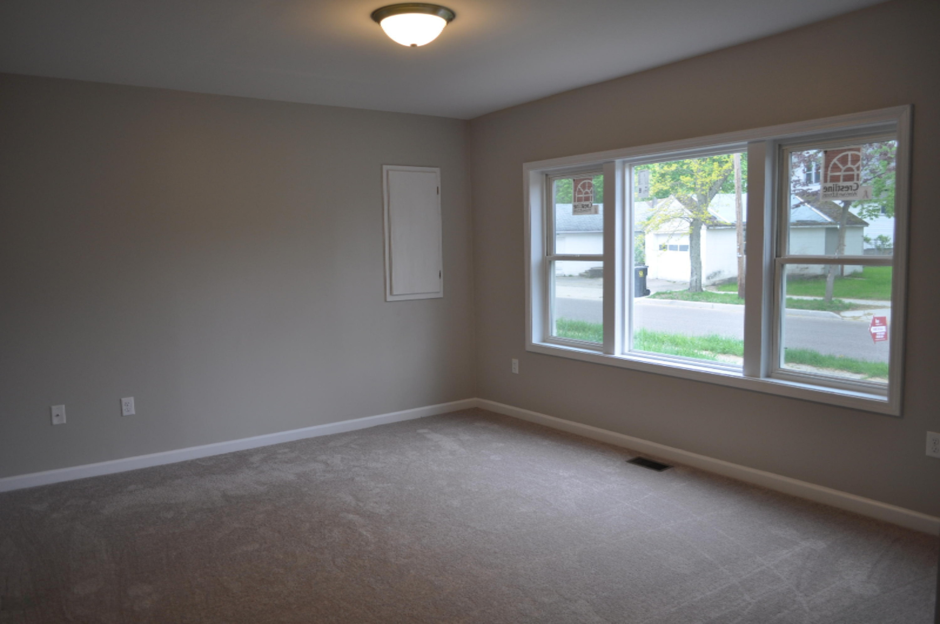 216 Rock River Avenue Three Rivers, MI 49093 - Photo 6 of 21 DSC_0194