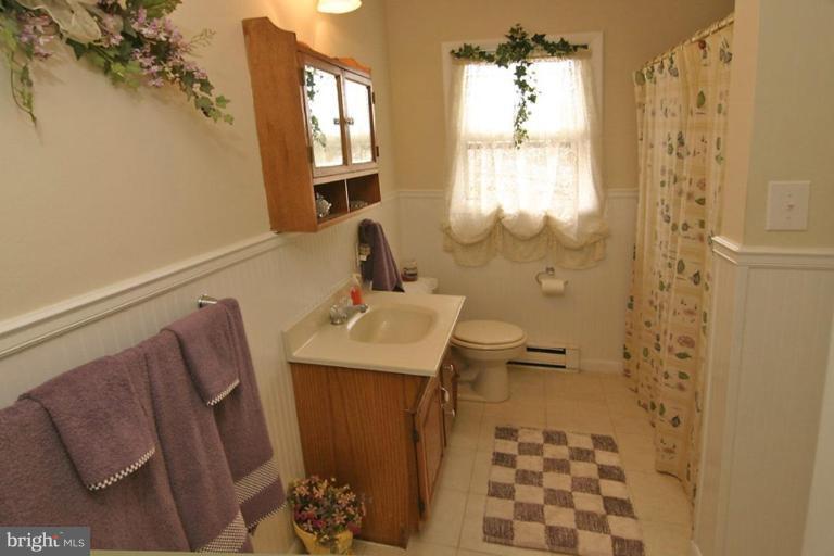 1765 Bloom Road Westminster, MD 21157 - Photo 2 of 15 Bath #1