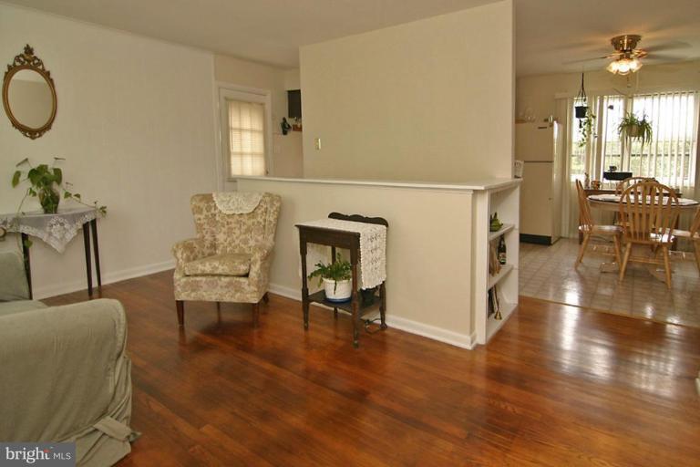 1765 Bloom Road Westminster, MD 21157 - Photo 13 of 15 Living Room