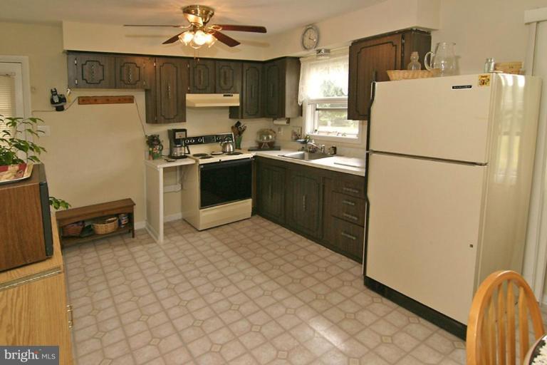 1765 Bloom Road Westminster, MD 21157 - Photo 10 of 15 Kitchen #2