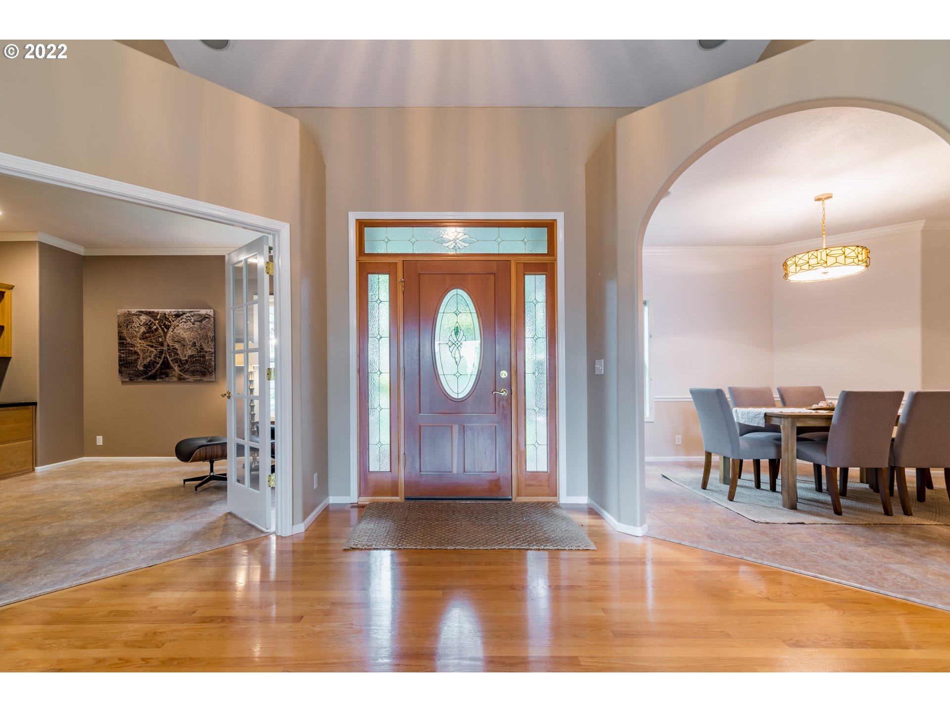 3063 Wintercreek Drive Eugene, OR 97405 - Photo 6 of 30 Entrance/Foyer