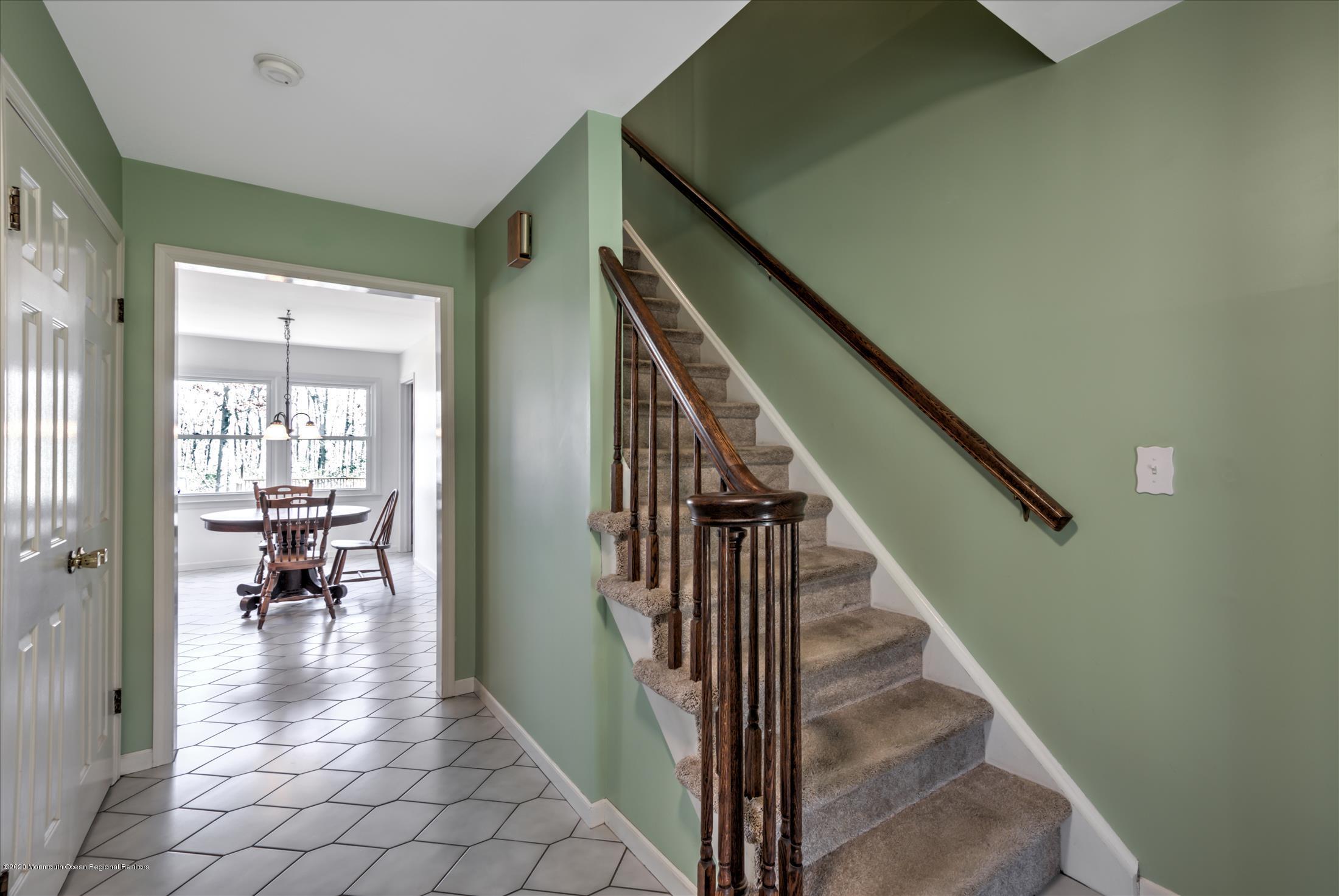 202 Tyrpak Road Howell, NJ 07731 - Photo 4 of 31 FOYER
