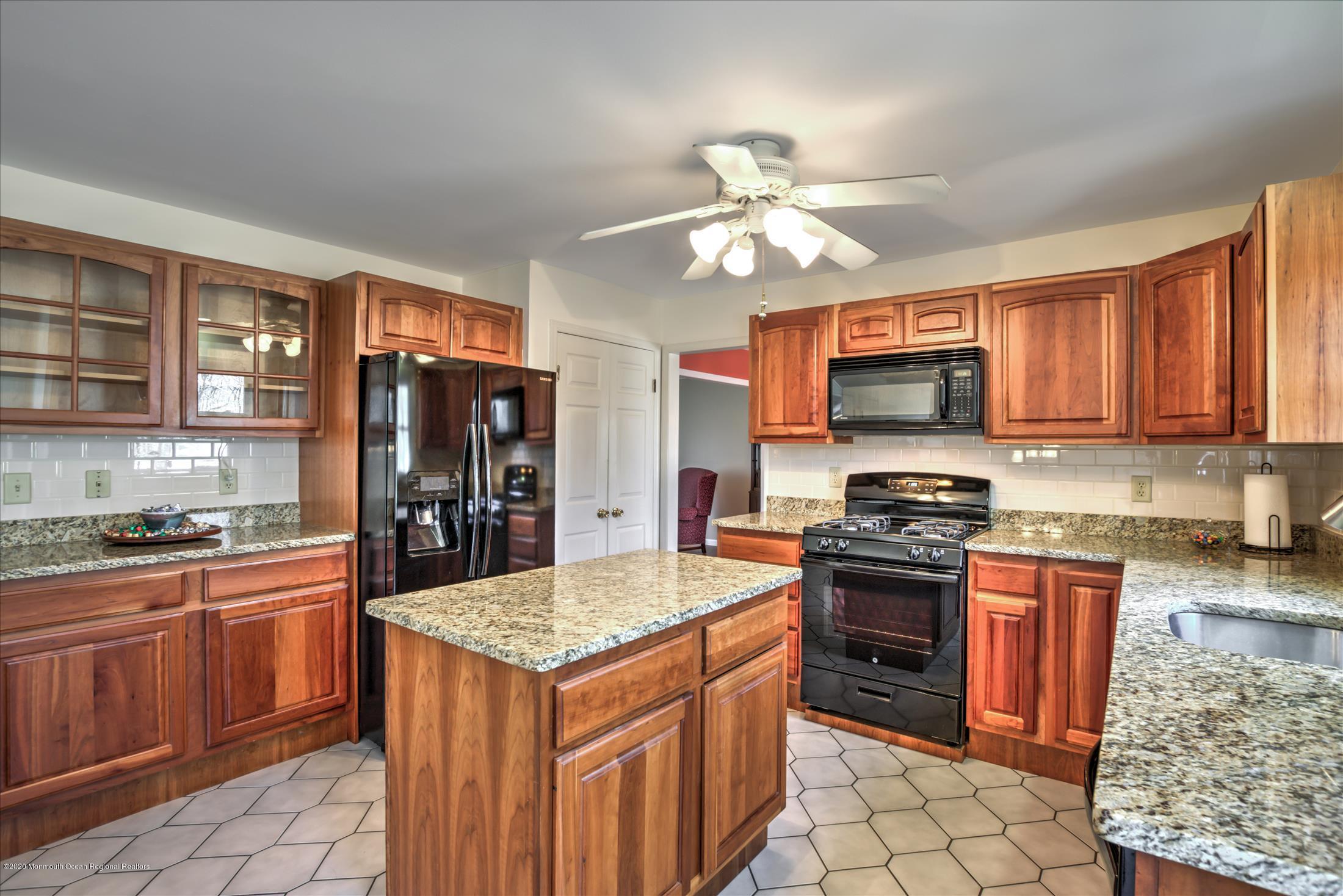 202 Tyrpak Road Howell, NJ 07731 - Photo 9 of 31 KITCHEN