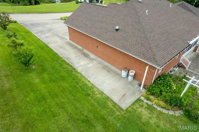 $399,000 | 28 Spring Lake Road, Perryville, MO 63775