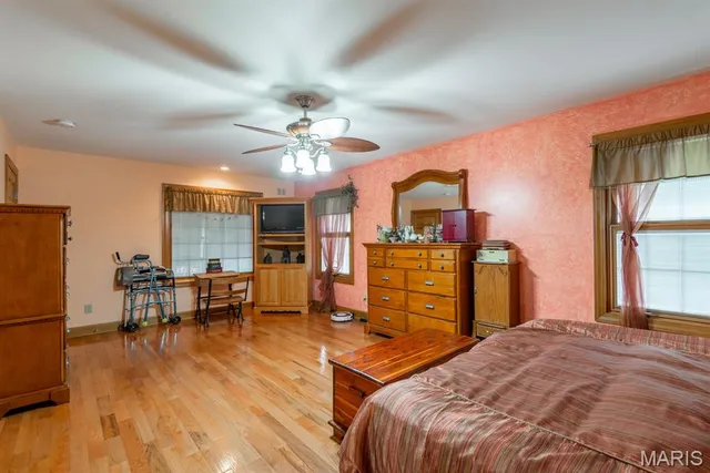 $399,000 | 28 Spring Lake Road, Perryville, MO 63775